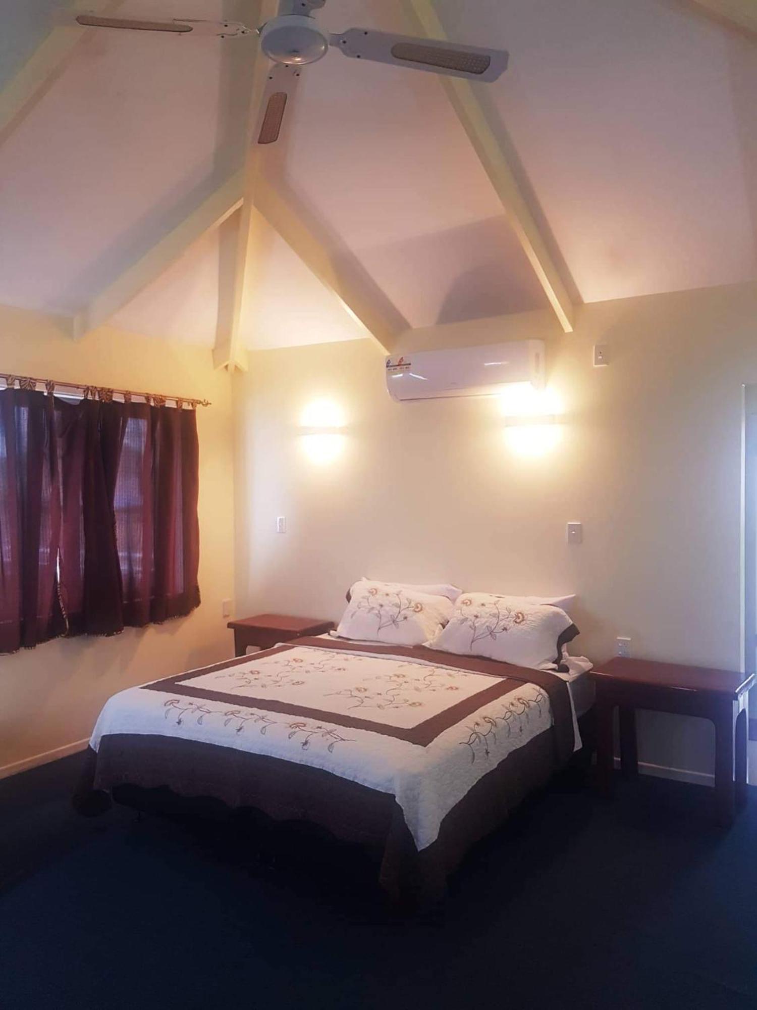 Le Uaina Beach Resort 팔레푸나 외부 사진