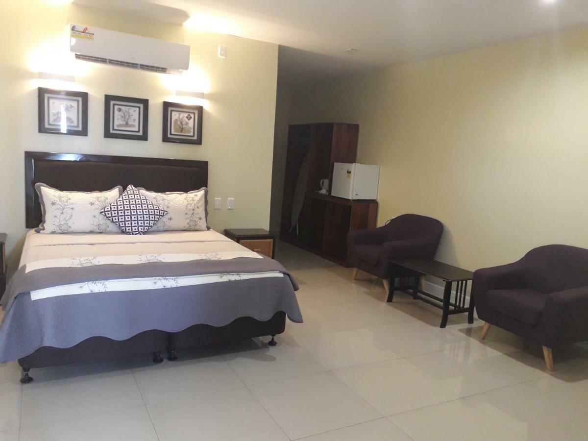Le Uaina Beach Resort 팔레푸나 외부 사진